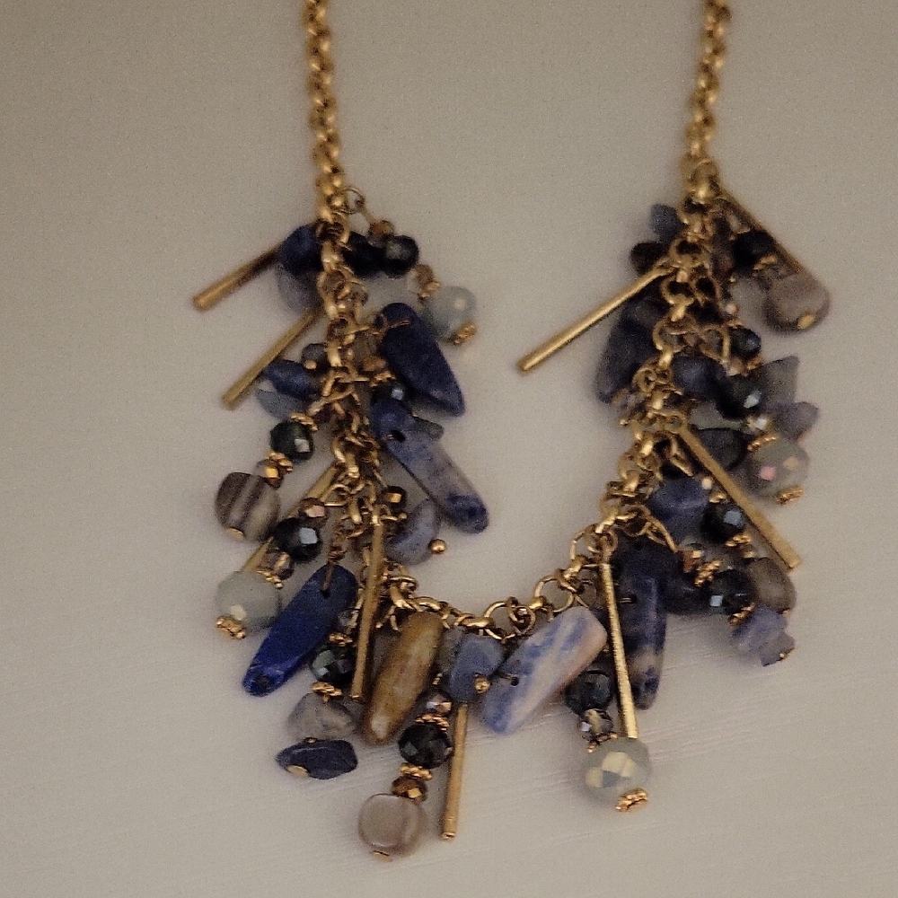 Venus Gold Tone Chain Blue Stone Chrystal Cluster Necklace W/Pierced Earring Set